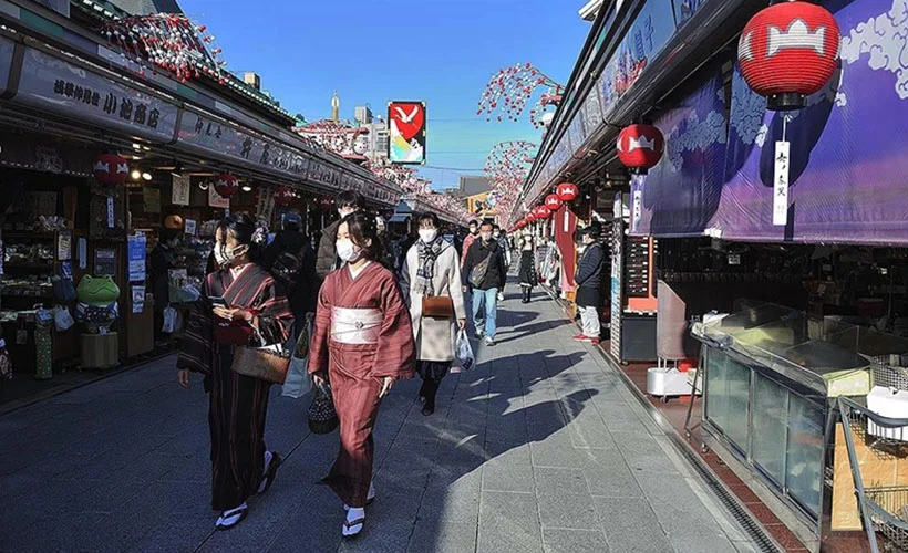 Japonya'da son uyarı: Vaka hızı düşmezse yeniden OHAL gelebilir
