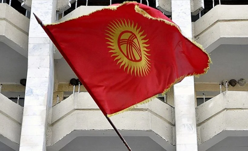 Kırgızistan'da cumhurbaşkanlığı için yarışacak adaylar belli oldu