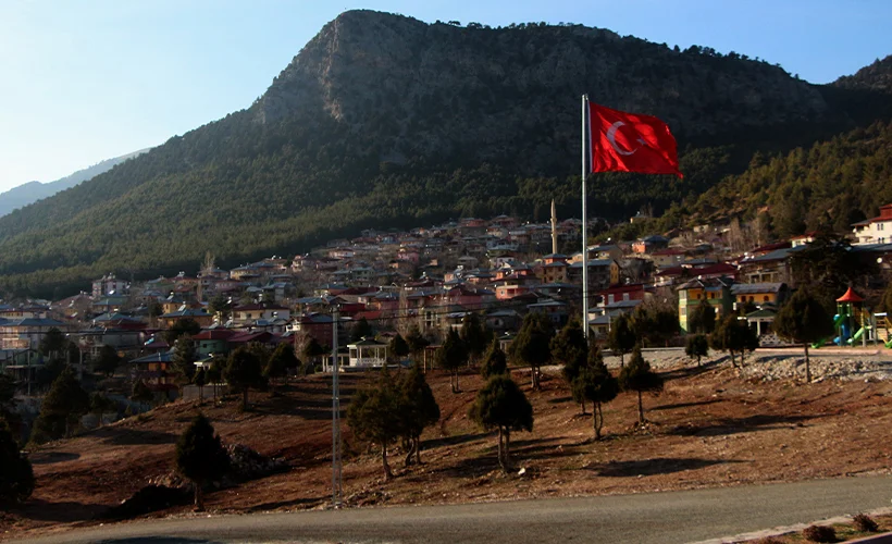Kışın 700 kişinin yaşadığı yaylada, salgın nedeniyle nüfus 15 kat arttı