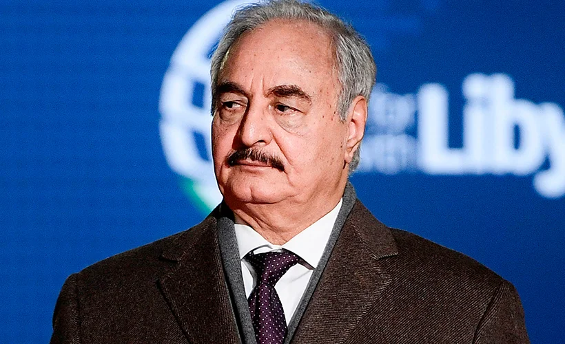 Libyalılar, Hafter'e ait karargâhı bastı