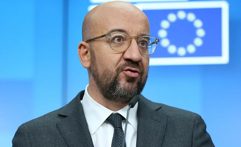 Macron ile görüşen AB Konseyi Başkanı karantinaya giriyor