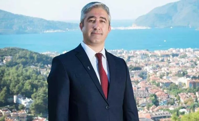 Mehmet Oktay kimdir?