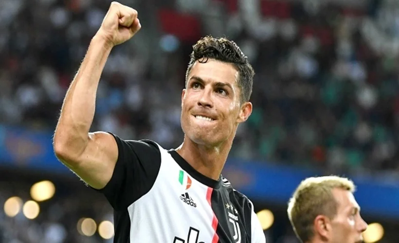 Ronaldo gibisi gelmez dediler, 'yüz yılın futbolcusu' seçtiler