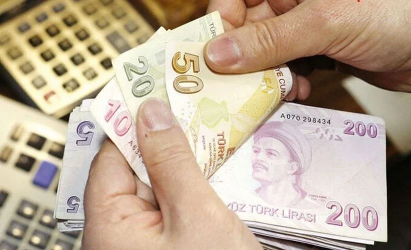 Sendikalardan ortak talep: Asgari ücret kesintisiz işçinin eline geçmeli