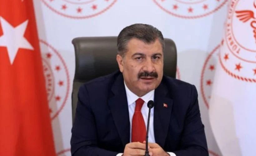 Türkiye'de son 24 saatte 27 bin 515 kişinin testi pozitif çıktı, 243 kişi hayatını kaybetti