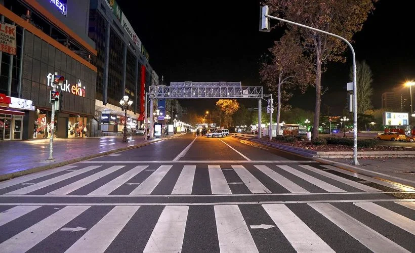 56 saatlik kısıtlama başladı!