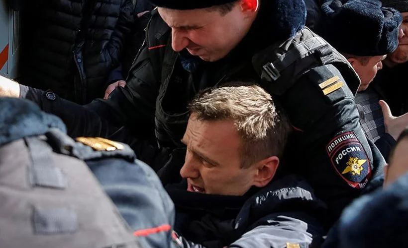 Alman basını: Navalnıy'in, Putin'in Dresden'deki dairesine girmesine izin verilmedi