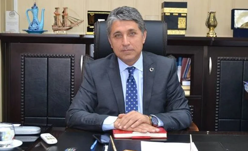 Ayhan Yavuz kimdir?