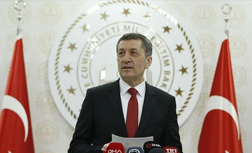 Bakan Selçuk: Okulların açılış takvimine temizlik, maske ve mesafe hassasiyeti yansıyacak