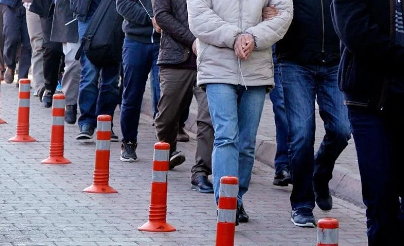 Balıkesir merkezli FETÖ operasyonu: 17 gözaltı