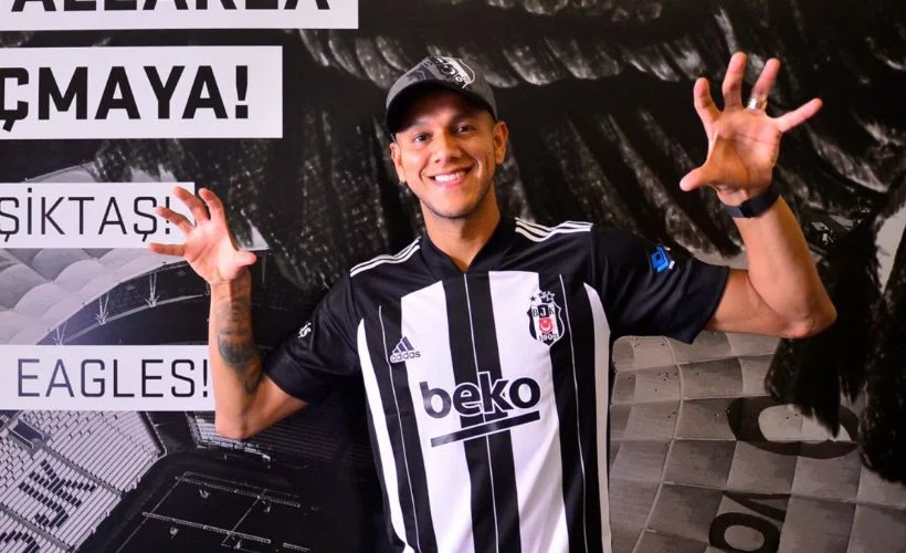 Beşiktaş, Josef de Souza ile sözleşme yeniledi