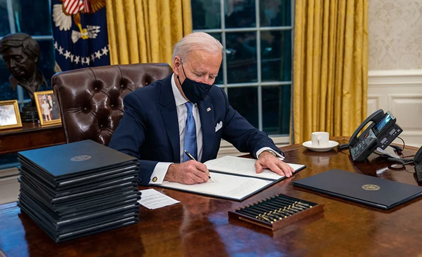 Biden, görevdeki ilk haftasında 43 resmi karara imza attı