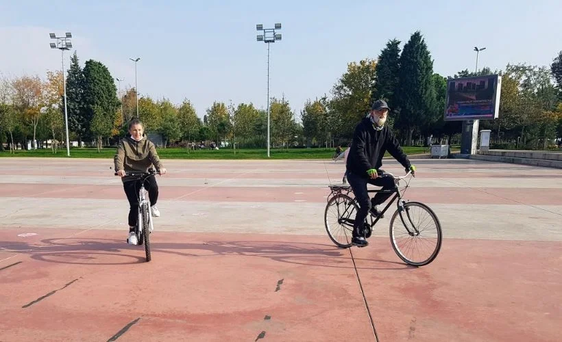 Bisiklet Eğitimi Veriliyor