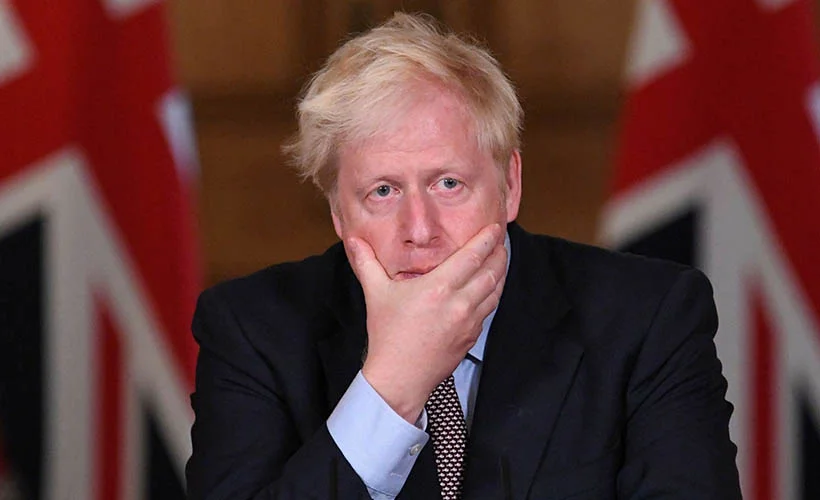 Boris Johnson'dan çağrı: Evden çıkmayın