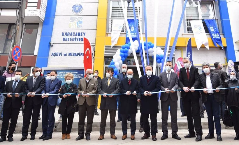 Büyükşehir'le çaresiz değilsiniz! Karacabey'in sosyal hizmet üssü açıldı