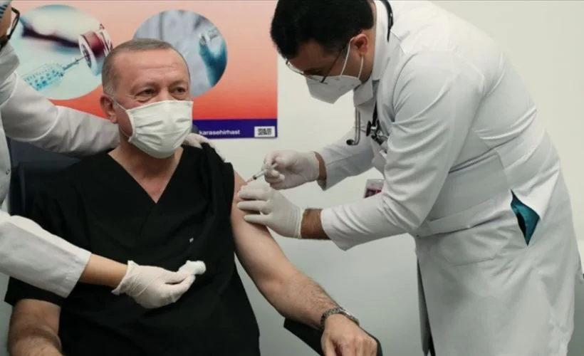 Cumhurbaşkanı Erdoğan, Kovid-19 aşısı oldu