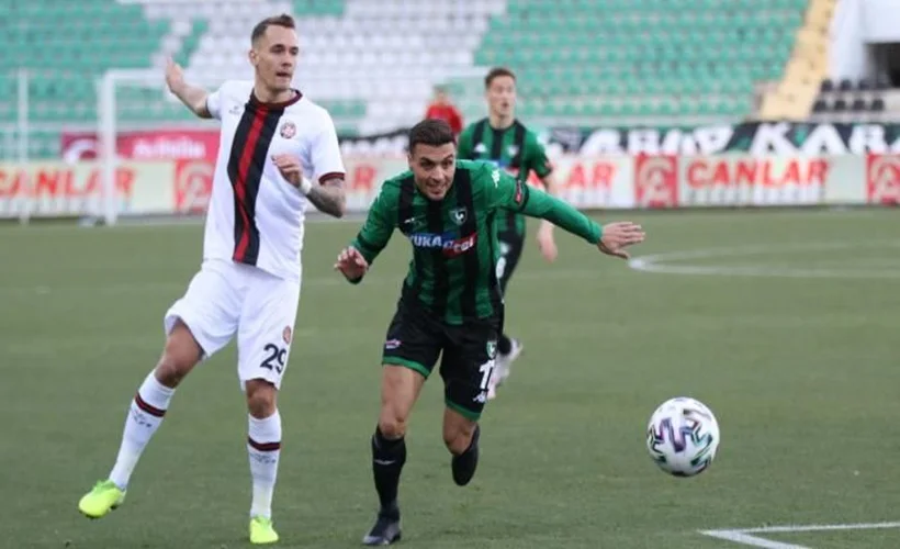 Denizlispor evinde Karagümrük'e boyun eğdi
