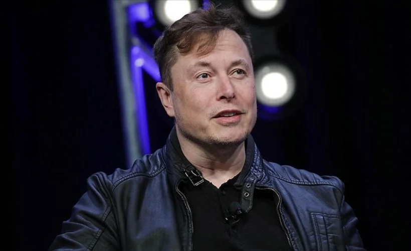 Elon Musk Amazon'un kurucusu Jeff Bezos'u geçerek dünyanın en zengin insanı oldu