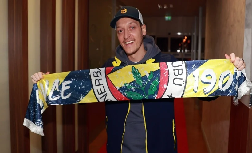 Fenerbahçe'nin 'Mesut' transferi dünyada yankı buldu