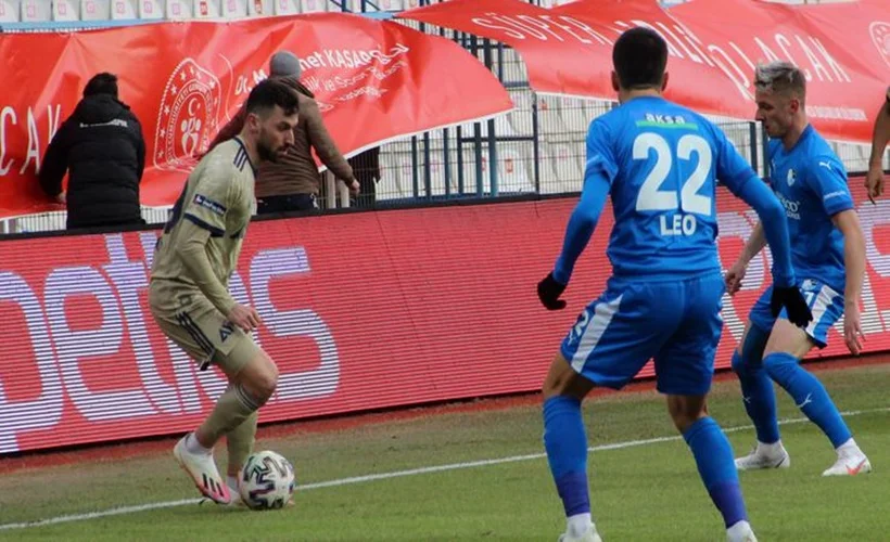 Fenerbahçe 'Zirveye asıldı'