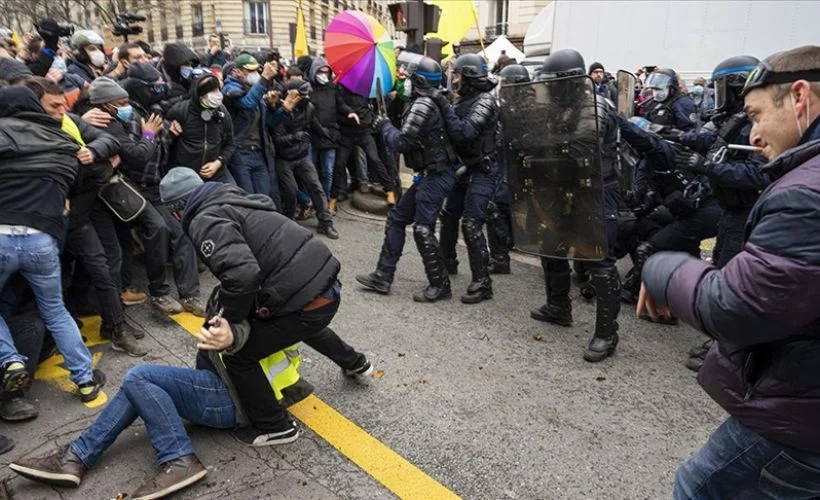Fransa'da güvenlik yasa tasarısına karşı protestolar sürüyor
