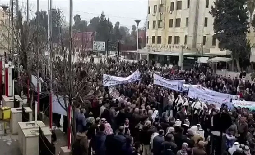 Haseke'de Esed rejimi taraftarları YPG/PKK'yı protesto etti