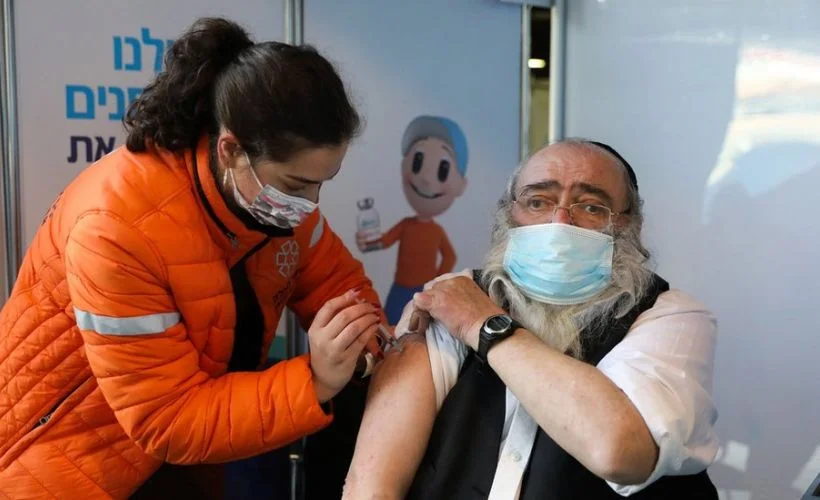 İsrail'de Pfizer aşısı yaptıran 13 kişi yüz felci oldu