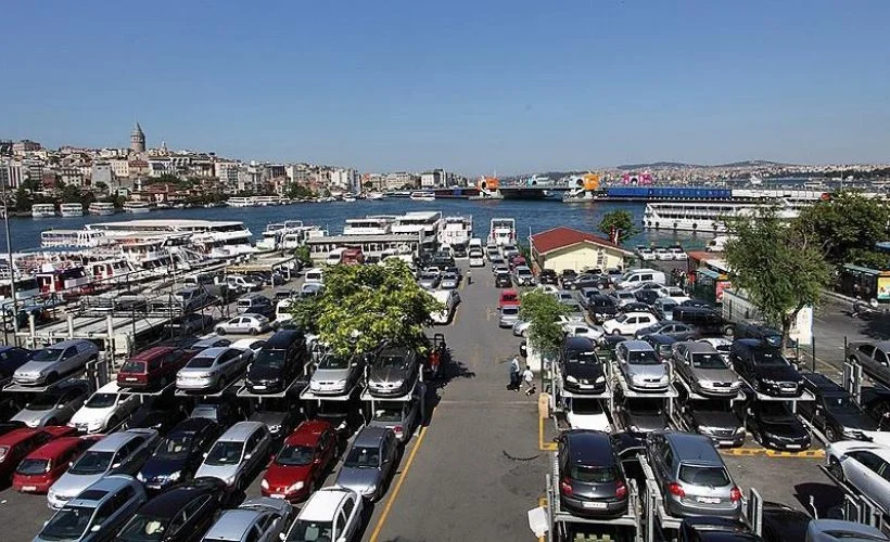 İstanbul'da araç çekme ve park ücretlerine zam