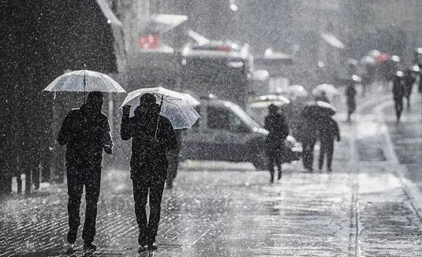 İstanbul'da öğleden sonra sağanak yağış bekleniyor