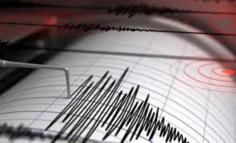 İzmir Seferihisar açıklarında 4 büyüklüğünde deprem