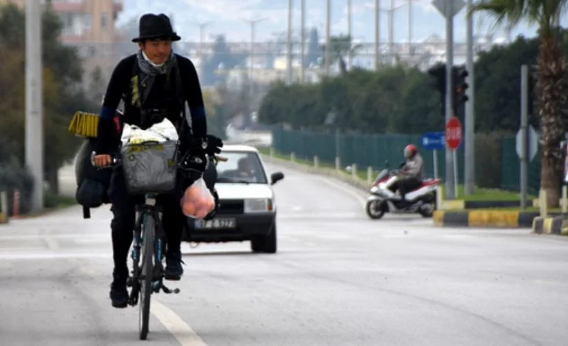 Japon fotoğrafçı bisikletiyle dünyayı geziyor