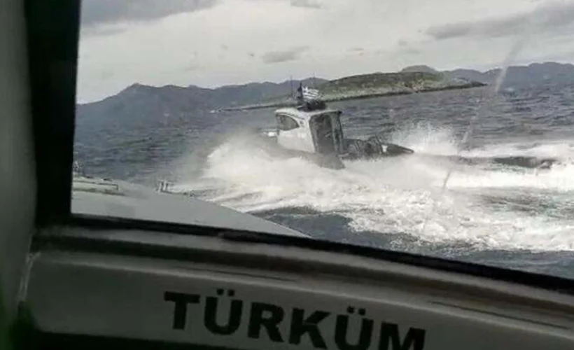 Kardak'ta 2 Yunan botuna müdahale