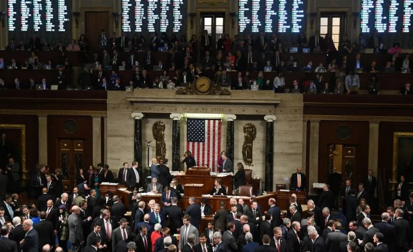 Kongre'deki bazı Cumhuriyetçiler Trump'ın azledilmesine destek vereceklerini açıkladı