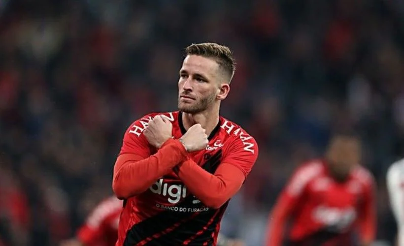 Leo Pereira Beşiktaş'a mı transfer oluyor? Beşiktaş'ın yeni stoperi Leo Pereira mı olacak?