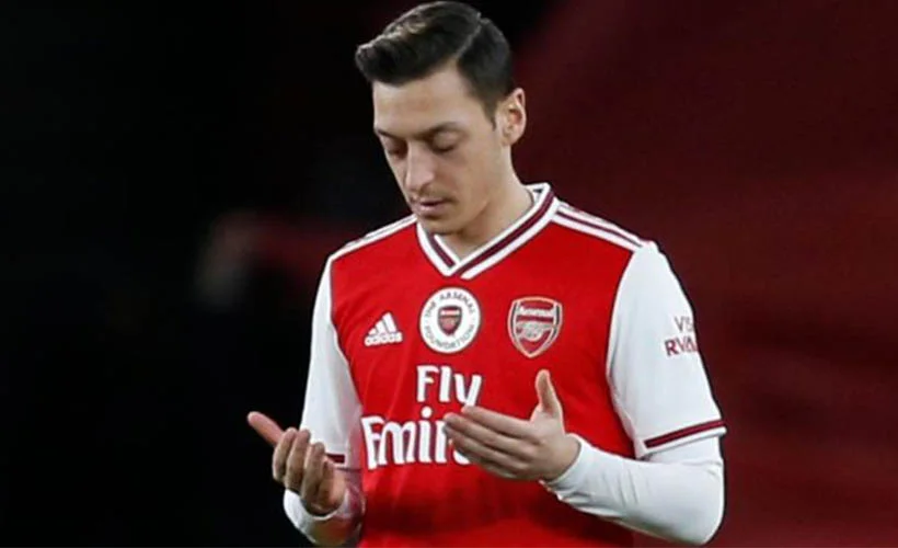 Mesut Özil, Fenerbahçe'ye bir adım daha yaklaştı