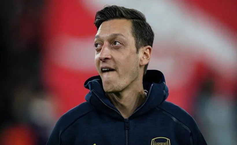 Mesut Özil kimdir?