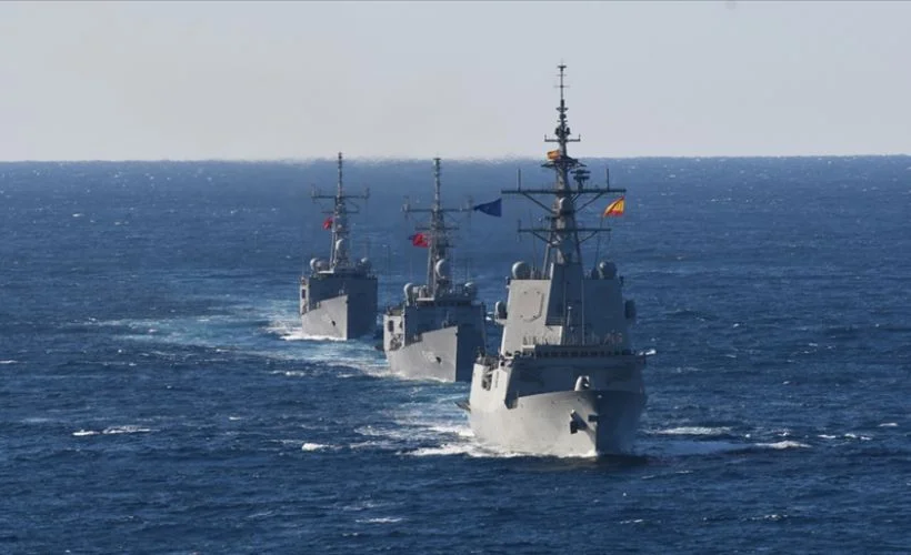 NATO Daimi Deniz Görev Grubu-2 ile TCG GÖKOVA fırkateyni Doğu Akdeniz'de geçiş eğitimi yaptı