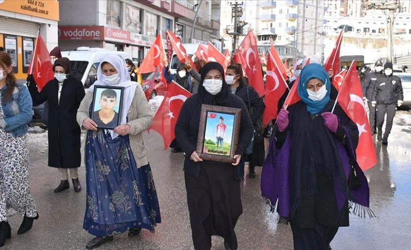 Şırnak HDP İl Başkanlığı önünde 'Kahrolsun PKK, iş birlikçi HDP' sloganları