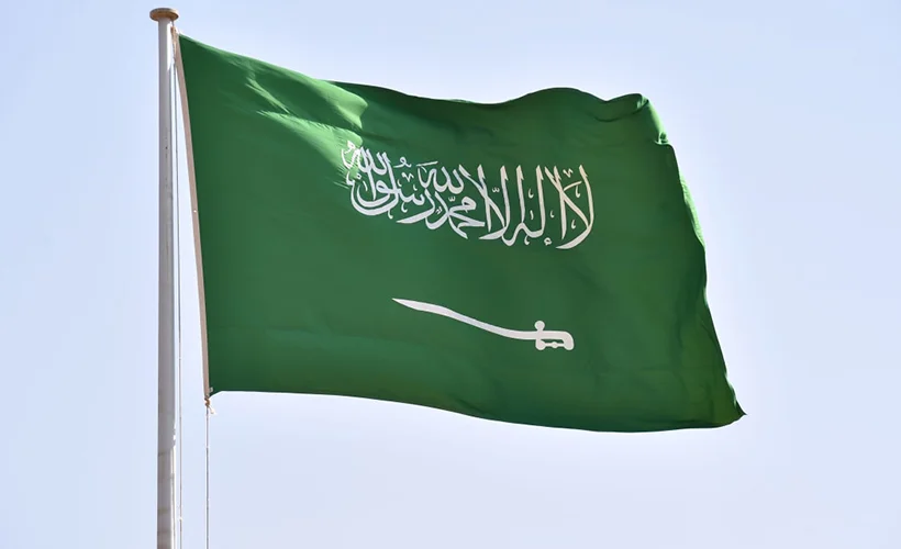 Suudi Arabistan'da 'bayrak' tartışması