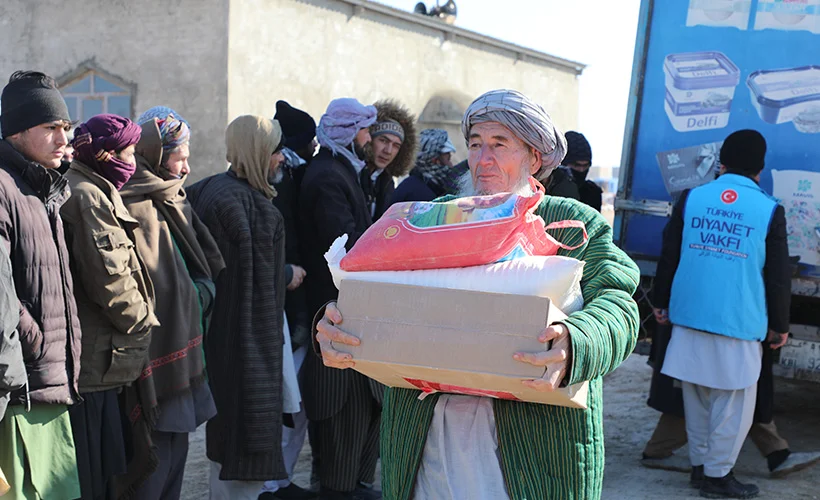 TDV'den Afganistan'daki ihtiyaç sahibi ailelere gıda yardımı