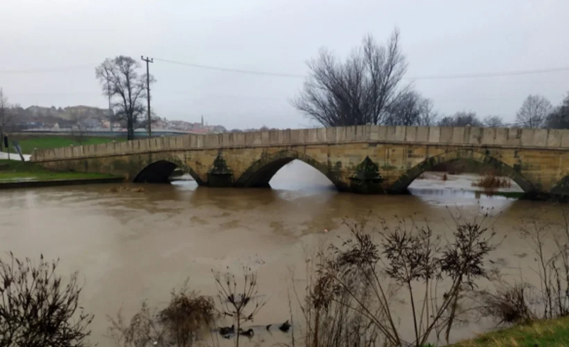 Tunca Nehri için 'sarı alarm': Nehrin debisi 6 kat arttı