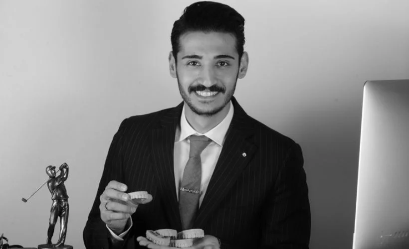 Ünlü Diş Hekimi Sinan Emre Şekerci gözünü yurtdışına dikti