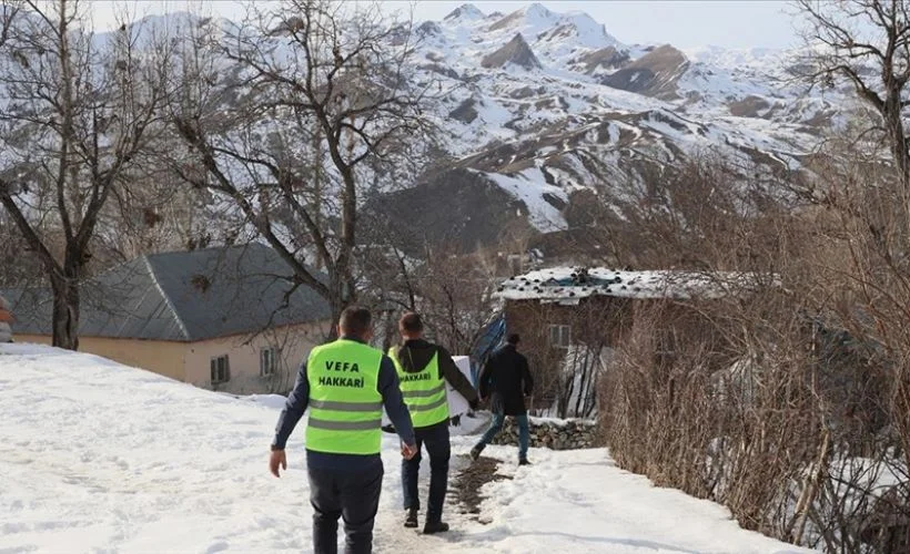 Vefa ekipleri 'dağ taş, kar kış' demeden her yerde
