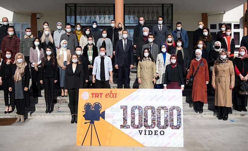 10 ayda 10 bin ders videosu