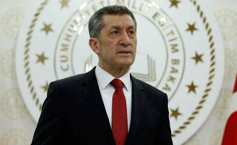 9. sınıflar ne zaman okula başlayacak? Ziya Selçuk'un lise açıklaması