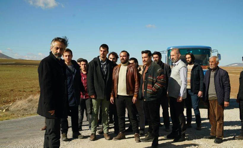 Amcaoğullarının yeni icadı kasabayı karıştırıyor...