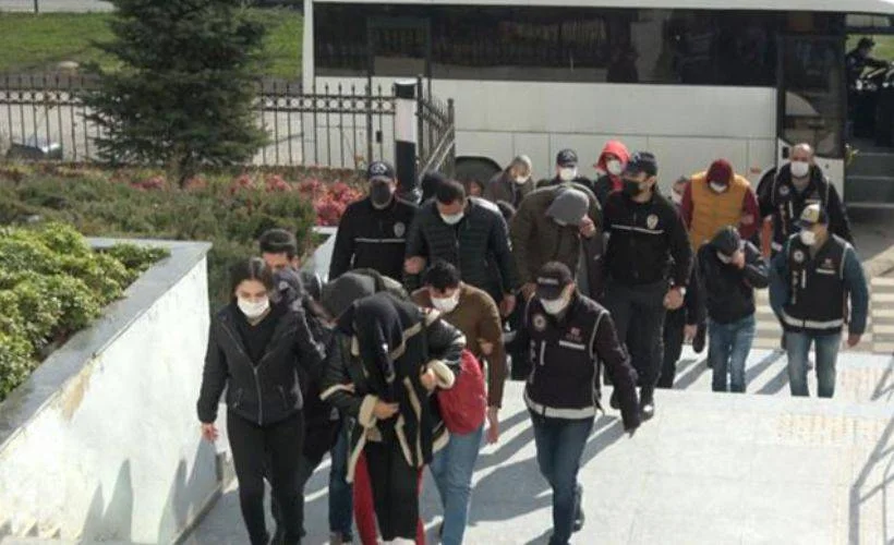 ATM'lere sahte para yükleyen 17 kişi gözaltına alındı