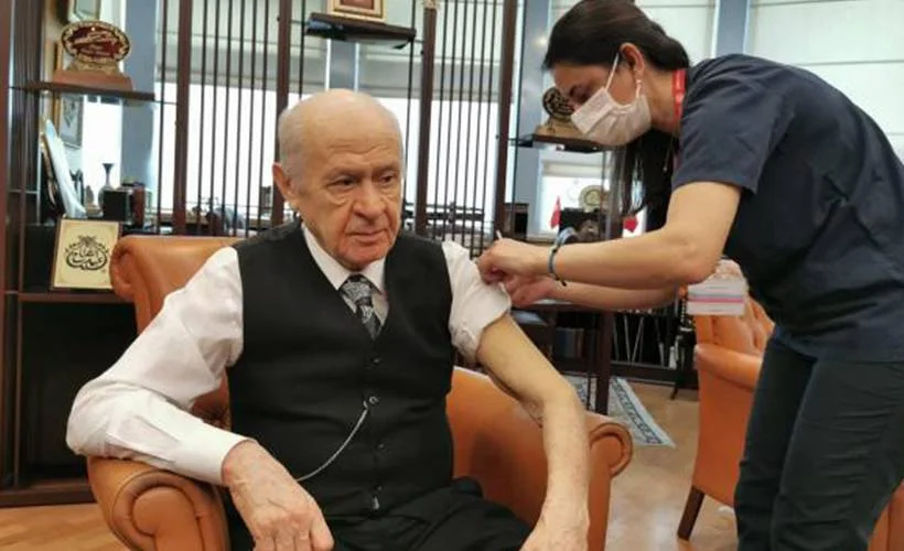Bahçeli, COVID-19 aşısının ikinci dozunu yaptırdı