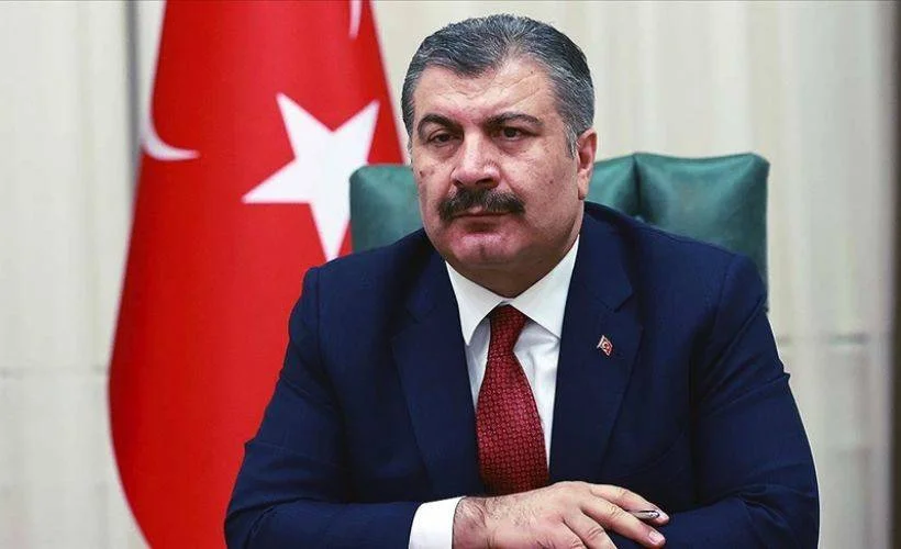 Bakan Koca: Pazartesiden itibaren haftalık vaka sayılarının ortalaması canlı olarak yayınlanacak