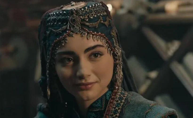 Bala Hatun tarihte kimdir? Kuruluş Osman'ın Bala Hatun'u Özge Törer kim, kaç yaşında?